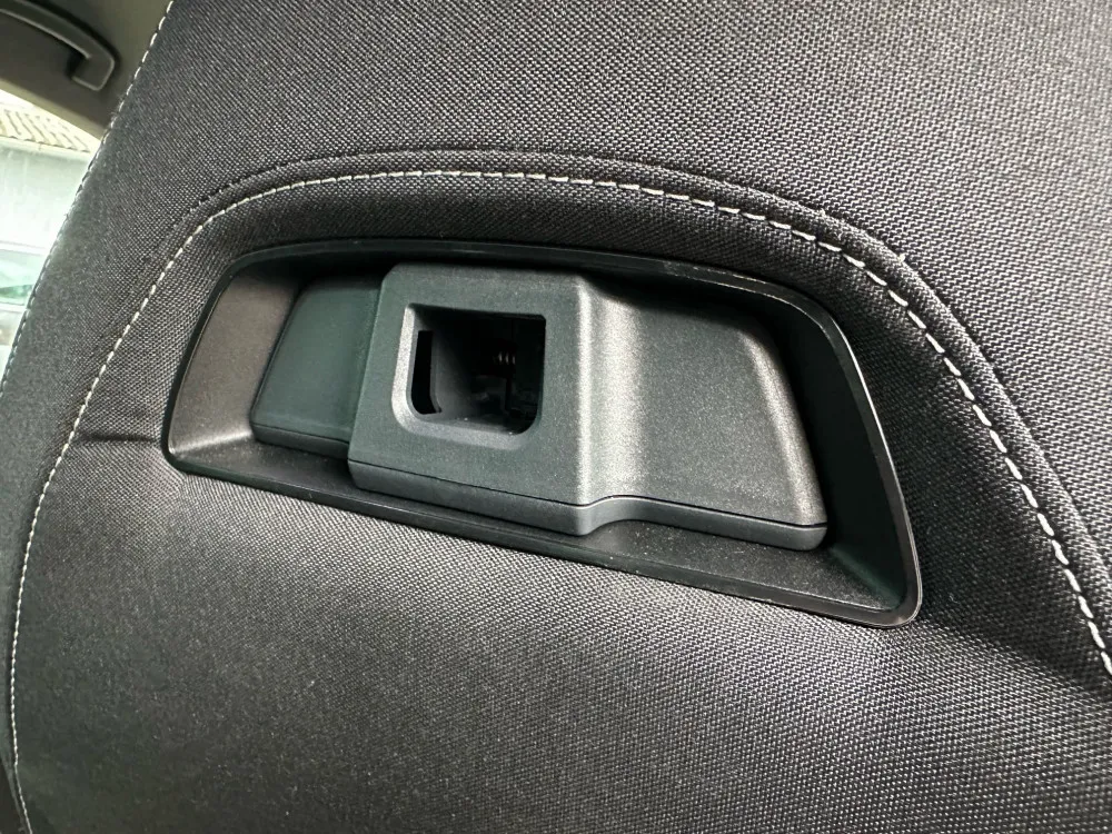 Adapter for nettbrettholder og telefon Skoda for Sportsseter │ Genuine® Smart Holder Adapter For Sport Seats Image 2