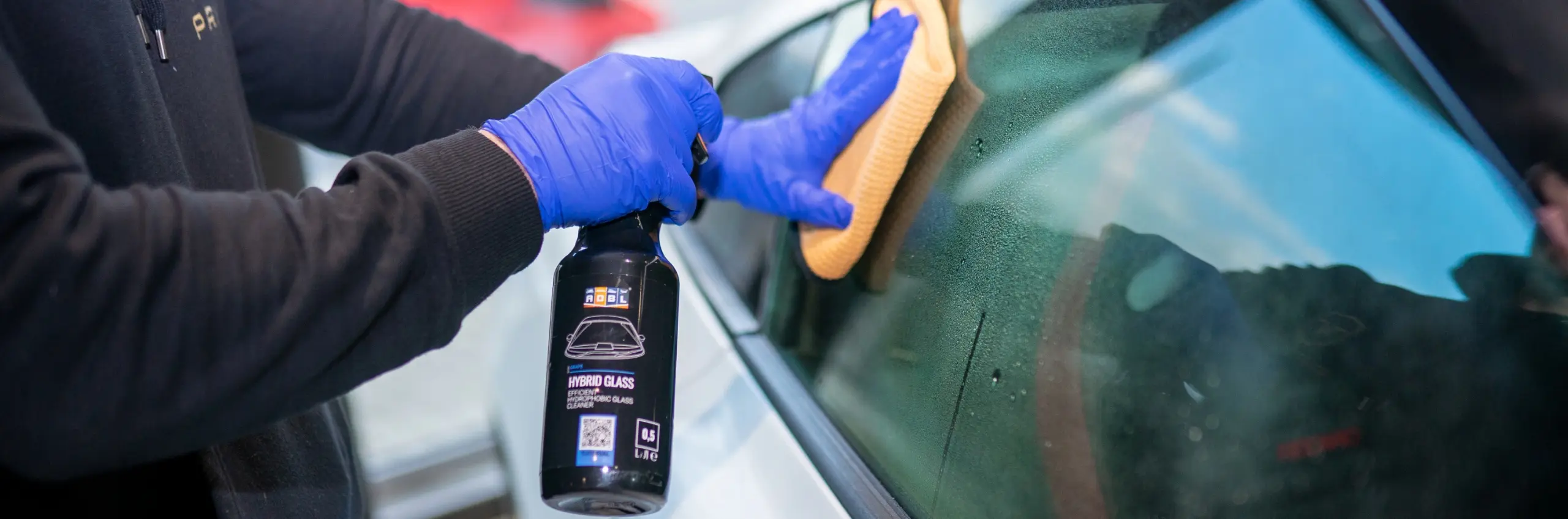ADBL Hybrid Glass - Glassforsegling  | Hydrophobic Effect Glass Cleaner & Protection - 1L Image 4