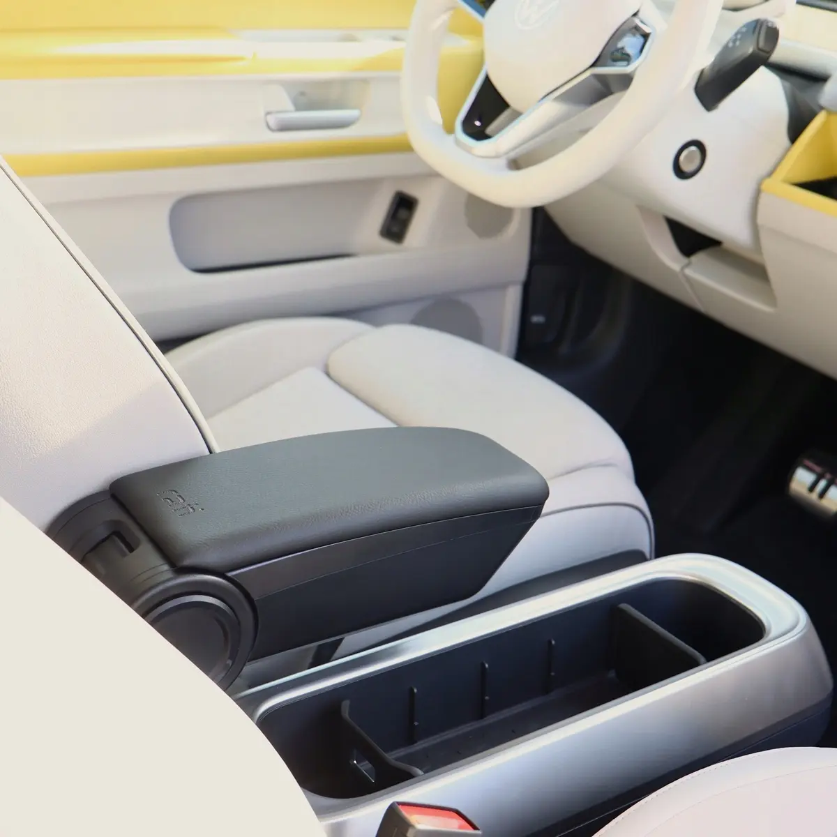 Armlene VW T5 / T6 / T7 / ID.Buzz │ Rati Armster OE for biler med monteringshull for armlene – bilde 3