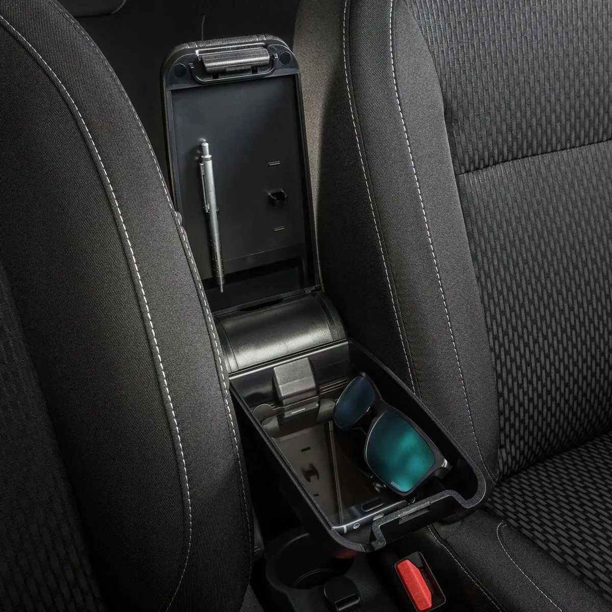 Armlene VW T5 / T6 / T7 / ID.Buzz │ Rati Armster OE for biler med monteringshull for armlene – bilde 7