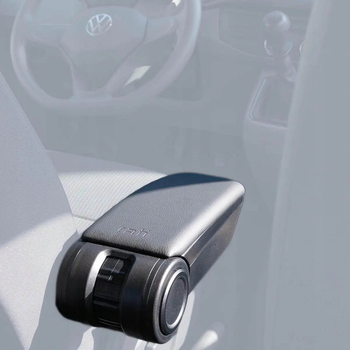 Armlene VW T5 / T6 / T7 / ID.Buzz │ Rati Armster OE for biler med monteringshull for armlene