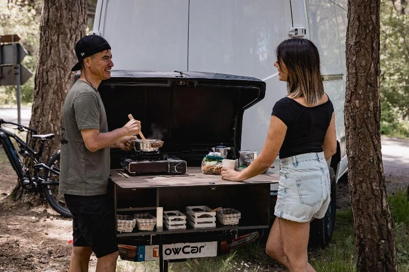 Bagasjeboks for tilhengerfeste TowBox Camper Life Long Black │ med kjøkkenmøbelsett - Lasteboks 400 Liter Image 35