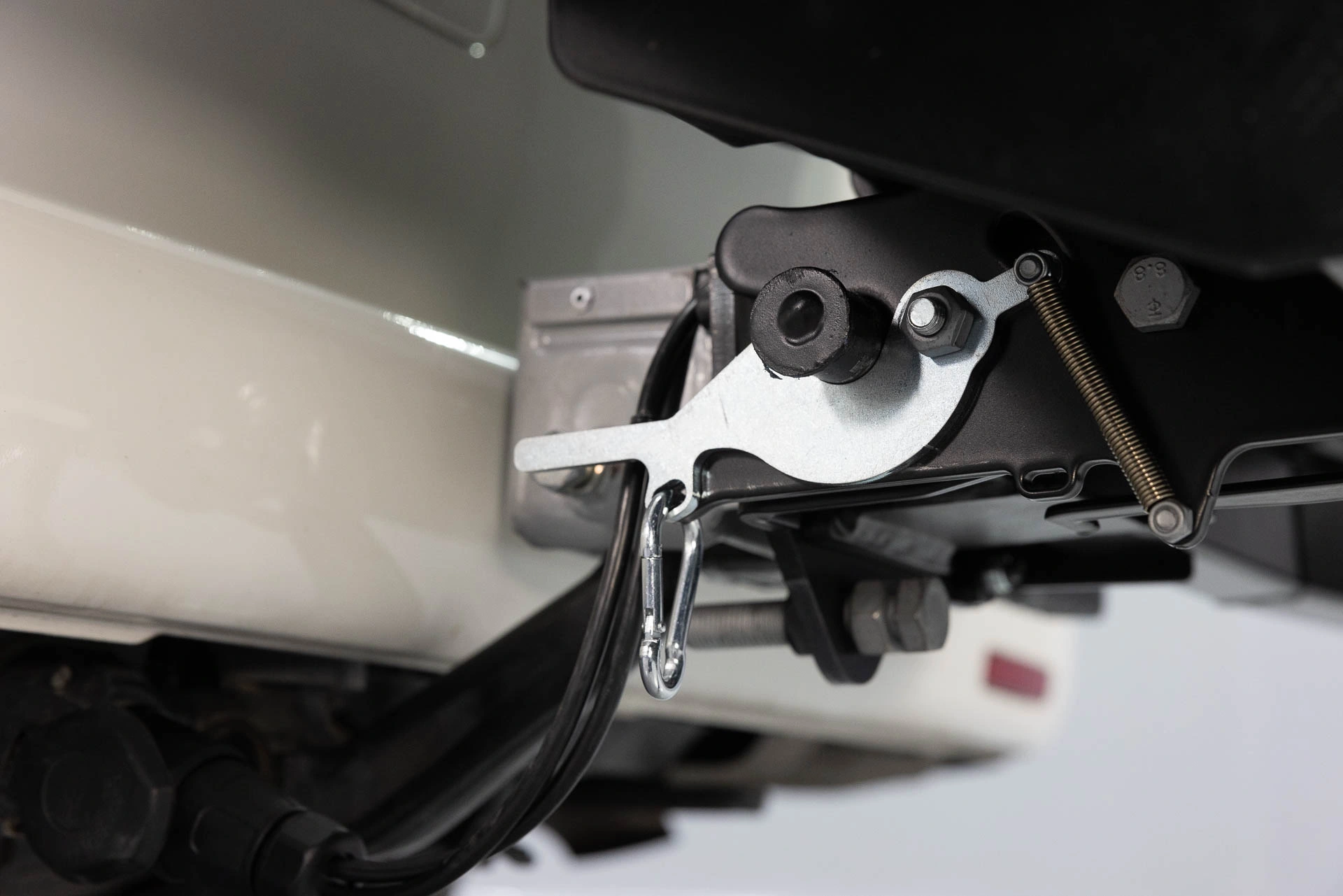 Bagasjeboks for tilhengerfeste TowBox Camper V3. Long Camel │ Lasteboks 400 Liter Image 11