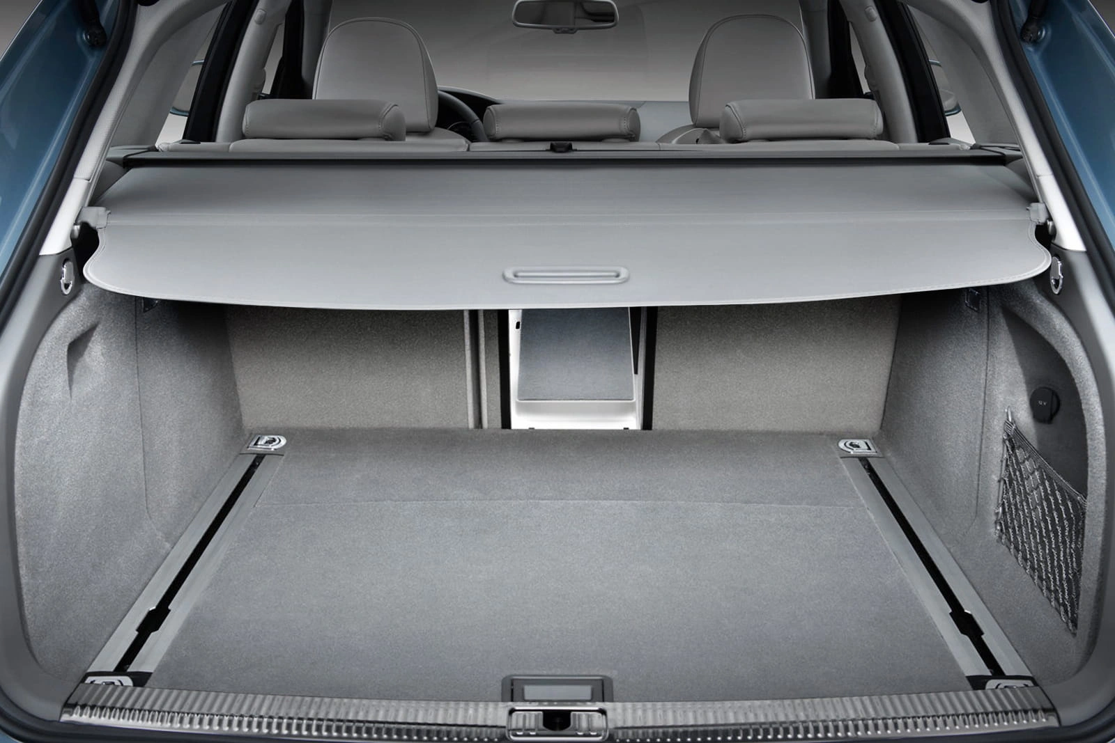 Bagasjerom rollon Audi A4 B8 Avant 2007 - 2015 │ Uttrekkbart bagasjeromstrekk