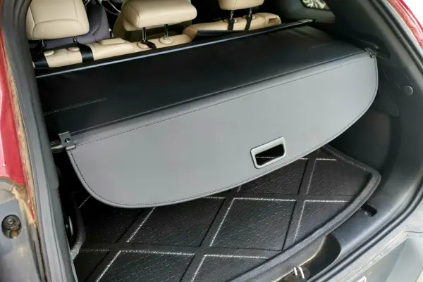 Bagasjerom rollon  Jeep Cherokee V 2013 - 2018 │ Uttrekkbart bagasjeromstrekk – bilde 2