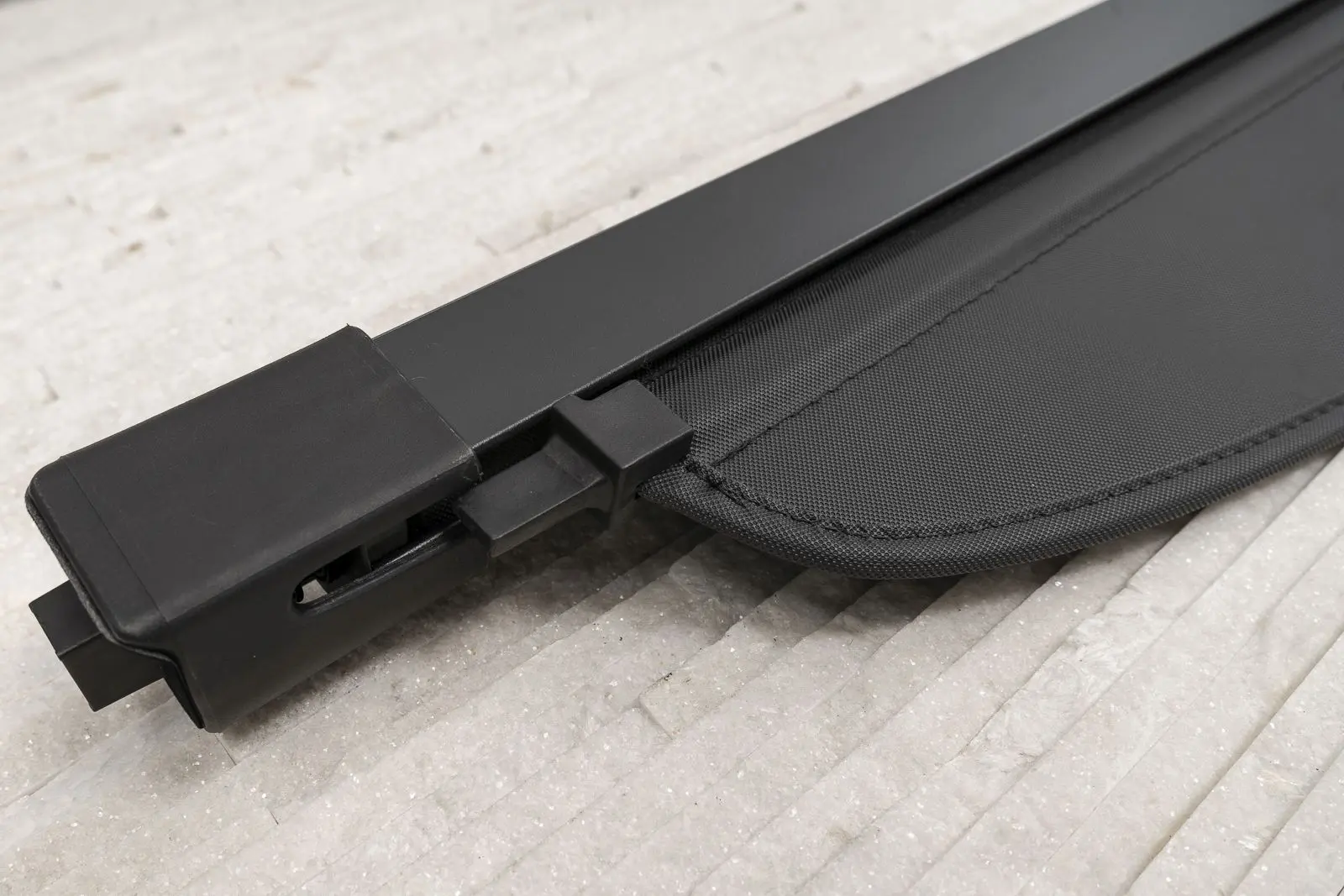 Bagasjerom rollon Jeep Grand Cherokee III (WK) 2004 - 2010 │ Uttrekkbart bagasjeromstrekk – bilde 4
