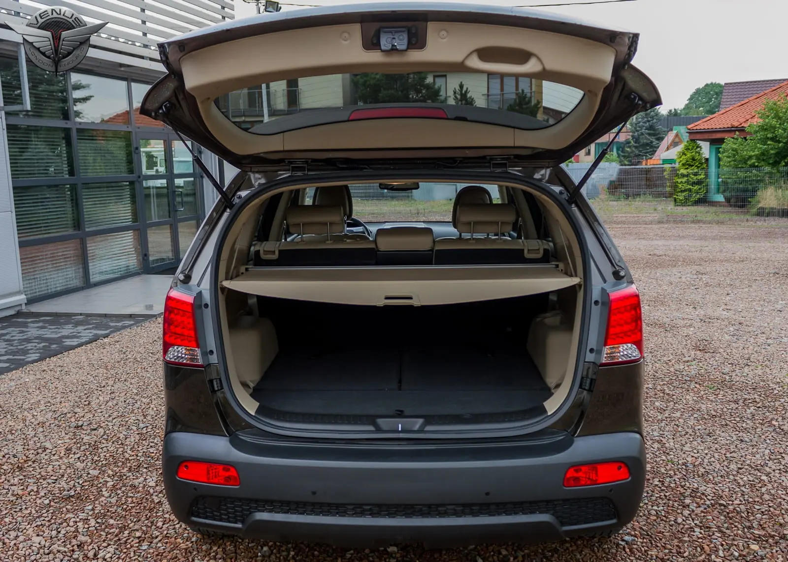 Bagasjerom rollon Kia Sorento II 2009 - 2014 │ Uttrekkbart bagasjeromstrekk