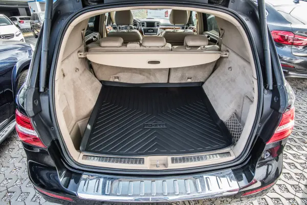 Bagasjerom rollon Mercedes-Benz ML 2011-2015 │ Uttrekkbart bagasjeromstrekk – bilde 2