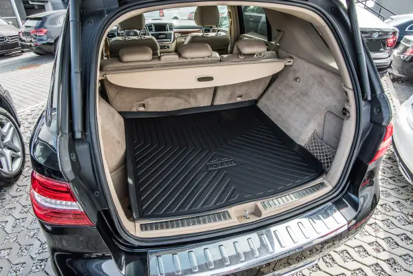 Bagasjerom rollon Mercedes-Benz ML 2011-2015 │ Uttrekkbart bagasjeromstrekk – bilde 5