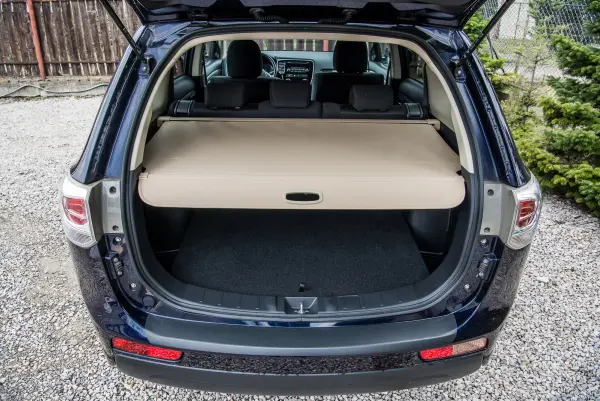 Bagasjerom rollon Mitsubishi Outlander III 2012 - 2022 │ Uttrekkbart bagasjeromstrekk