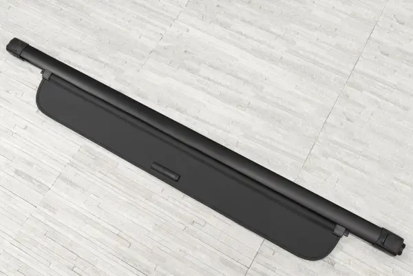 Bagasjerom rollon Mitsubishi Outlander III 2012 - 2022 | versjon med elektrisk bakluke │ Uttrekkbart bagasjeromstrekkke I Verson uten subwoofer – bilde 4