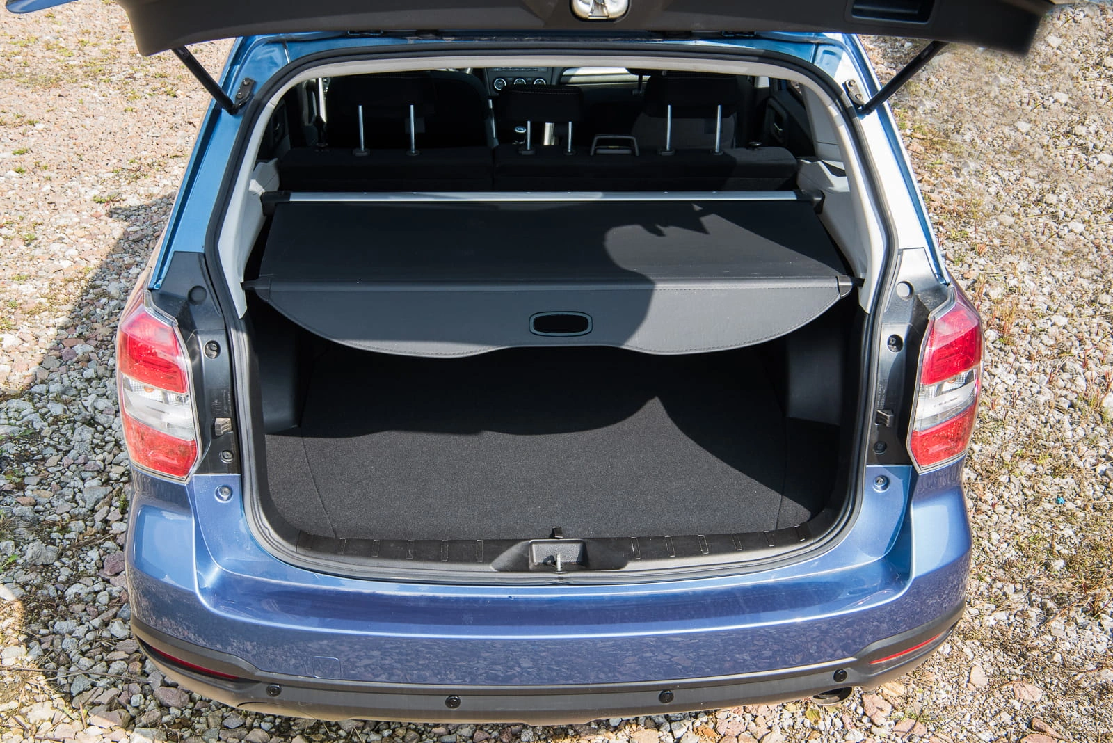 Bagasjerom rollon Subaru Forester IV 2013 - 2018 │ Uttrekkbart bagasjeromstrekk