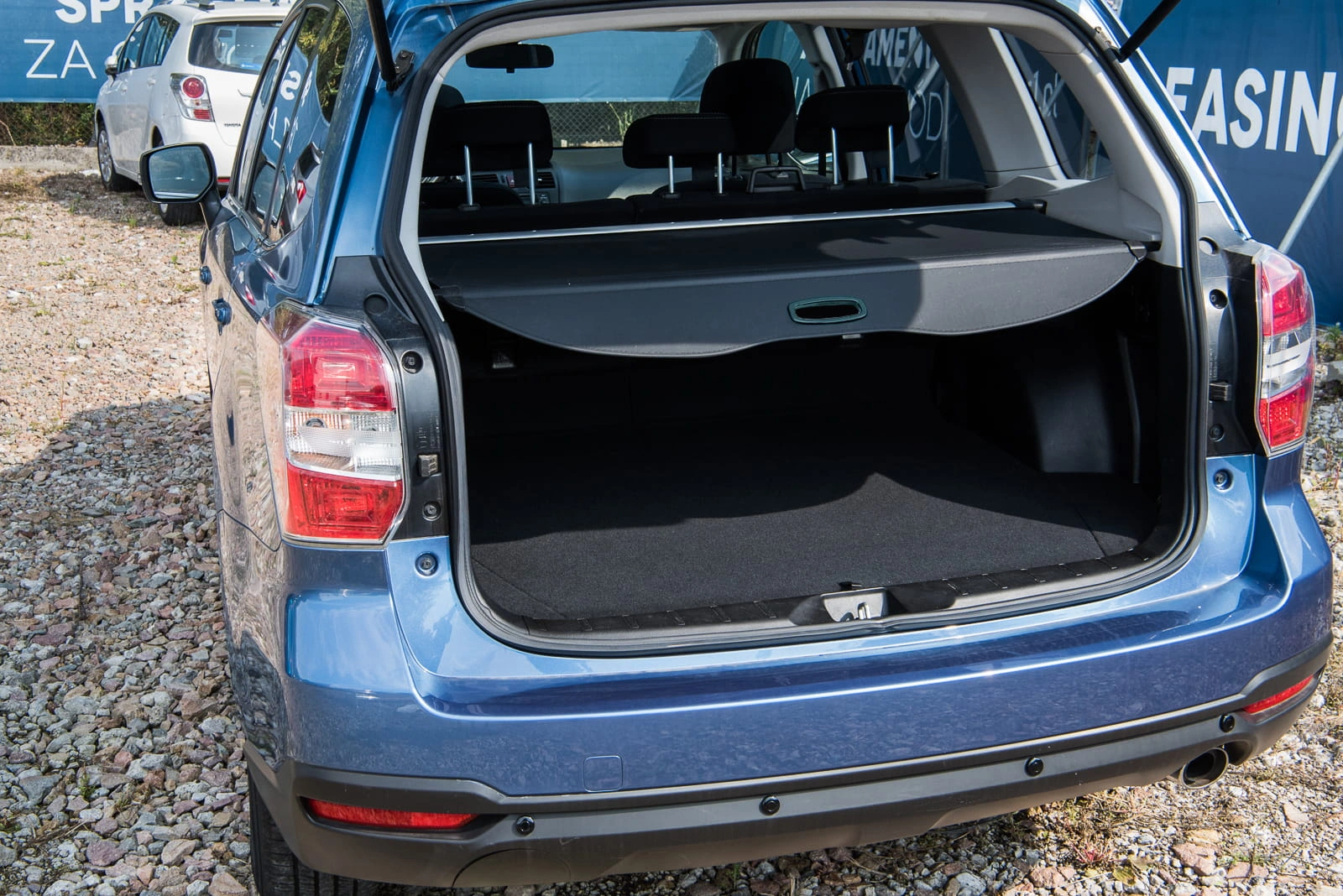 Bagasjerom rollon Subaru Forester IV 2013 - 2018 │ Uttrekkbart bagasjeromstrekk – bilde 3