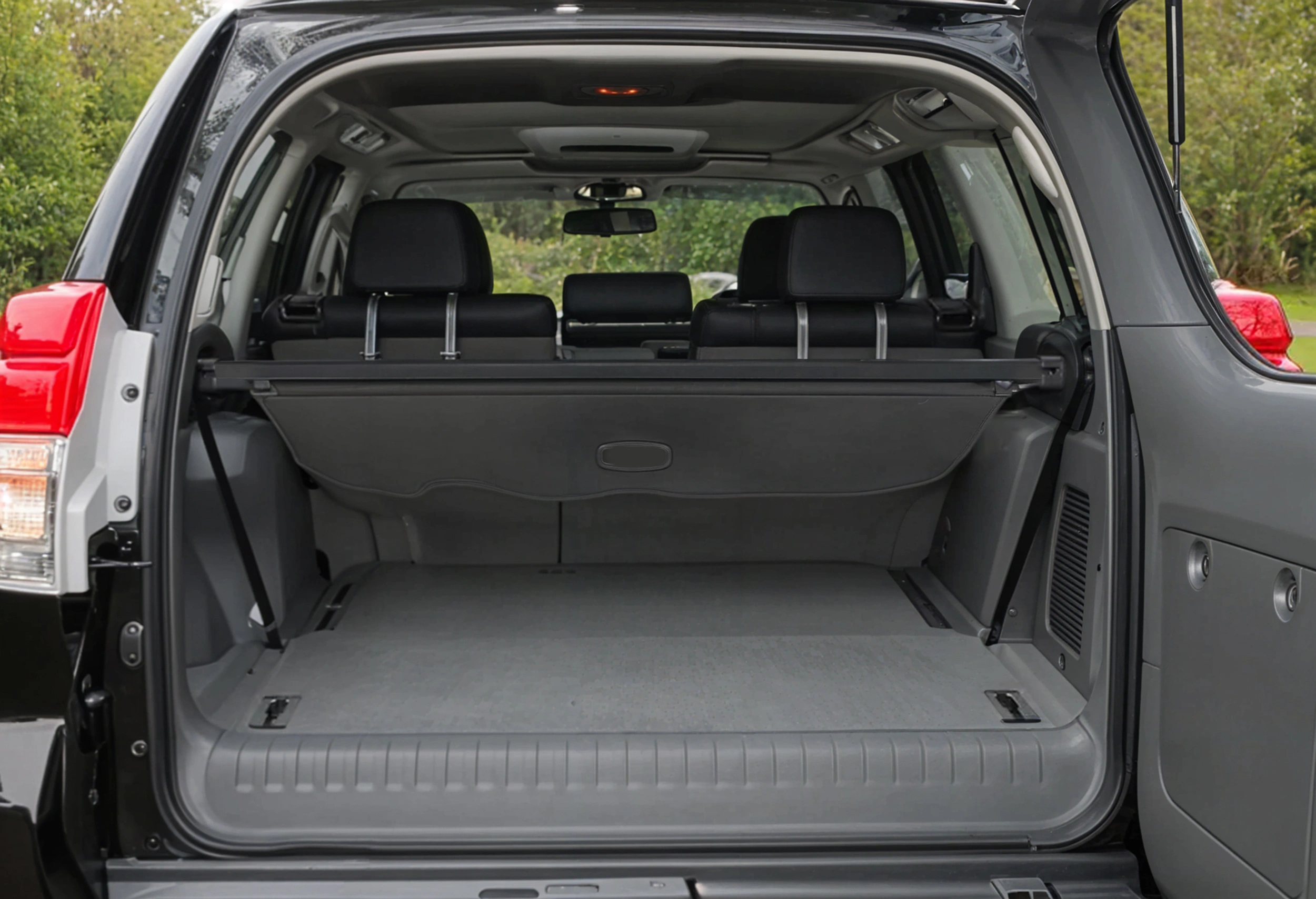Bagasjerom rollon Toyota Land Cruiser J150 2009 - 2017 │ Uttrekkbart bagasjeromstrekk