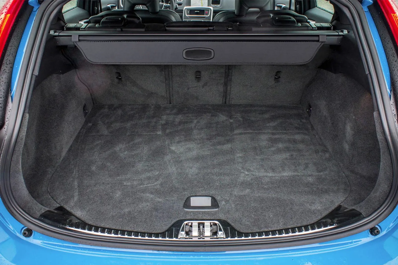Bagasjerom rollon Volvo V60 2010 - 2018 │ Uttrekkbart bagasjeromstrekk