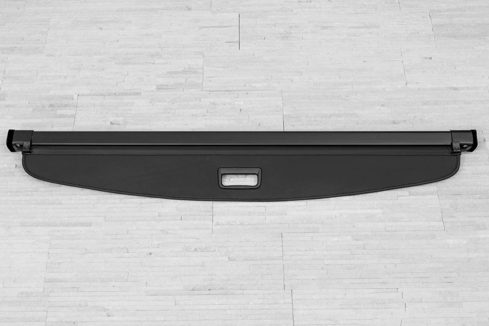 Bagasjerom rollon VW Touran I 2003 - 2015 | Black │ Uttrekkbart bagasjeromstrekk Image 2