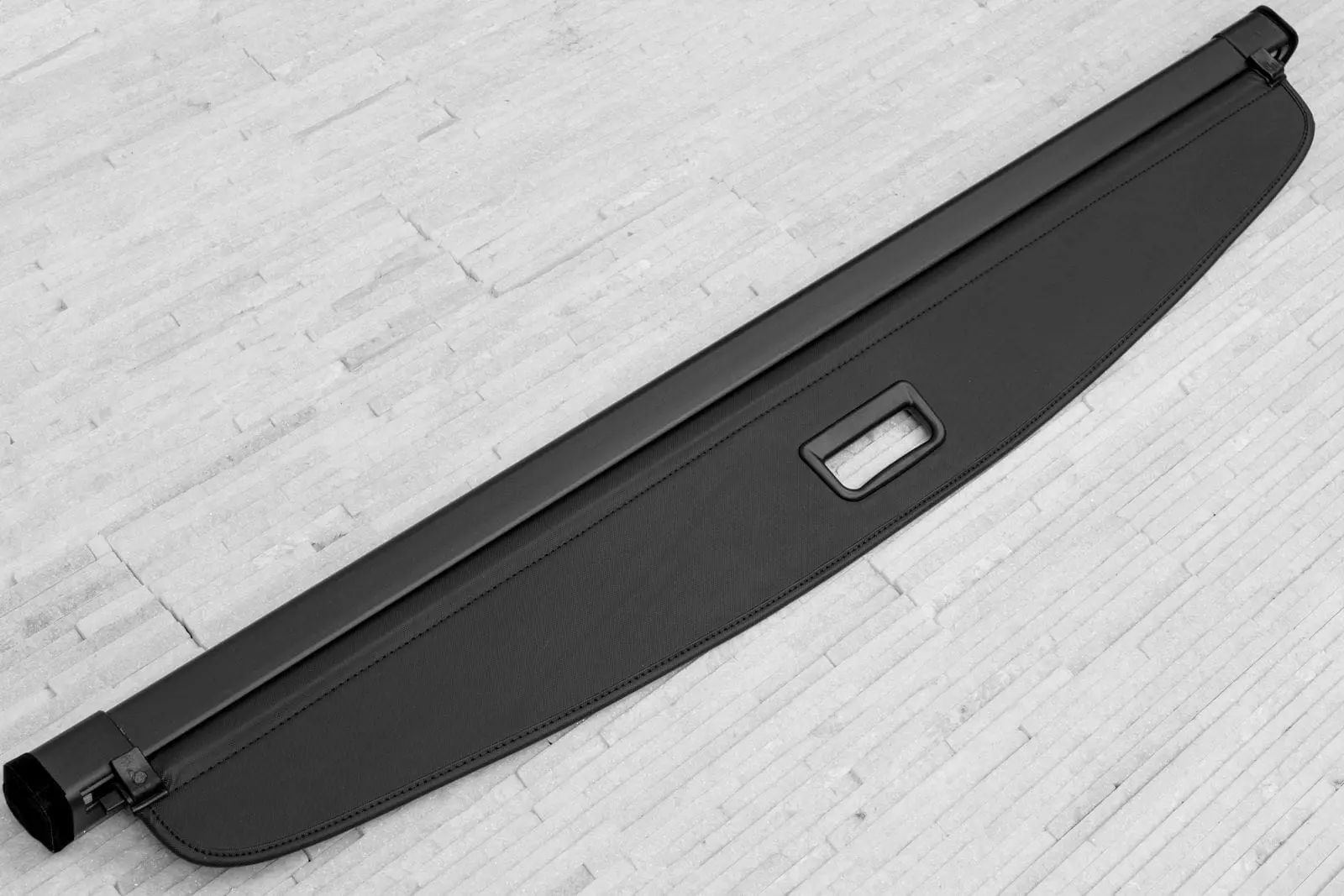 Bagasjerom rollon VW Touran I 2003 - 2015 | Black │ Uttrekkbart bagasjeromstrekk Image 3