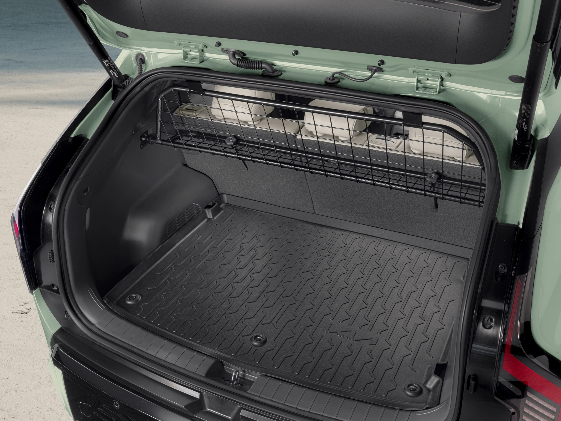 Bagasjeromsgitter Kia EV3 2024 -> │ Genuine® Half Height Cargo Guard – bilde 2