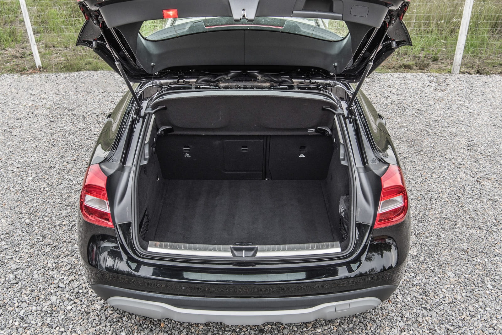 Bagasjeromshylle Mercedes-Benz GLA (X156) 2013 - 2019