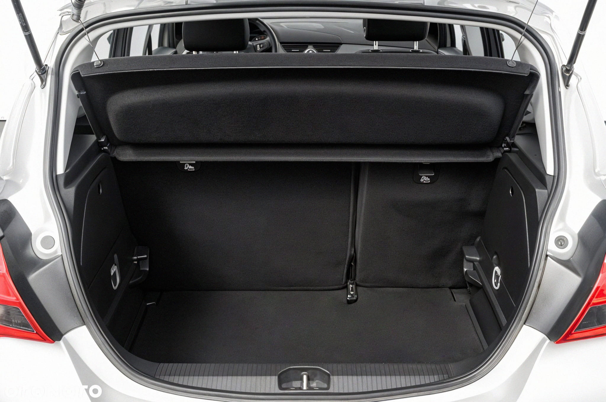 Bagasjeromshylle Opel Corsa E V 2014 - 2019