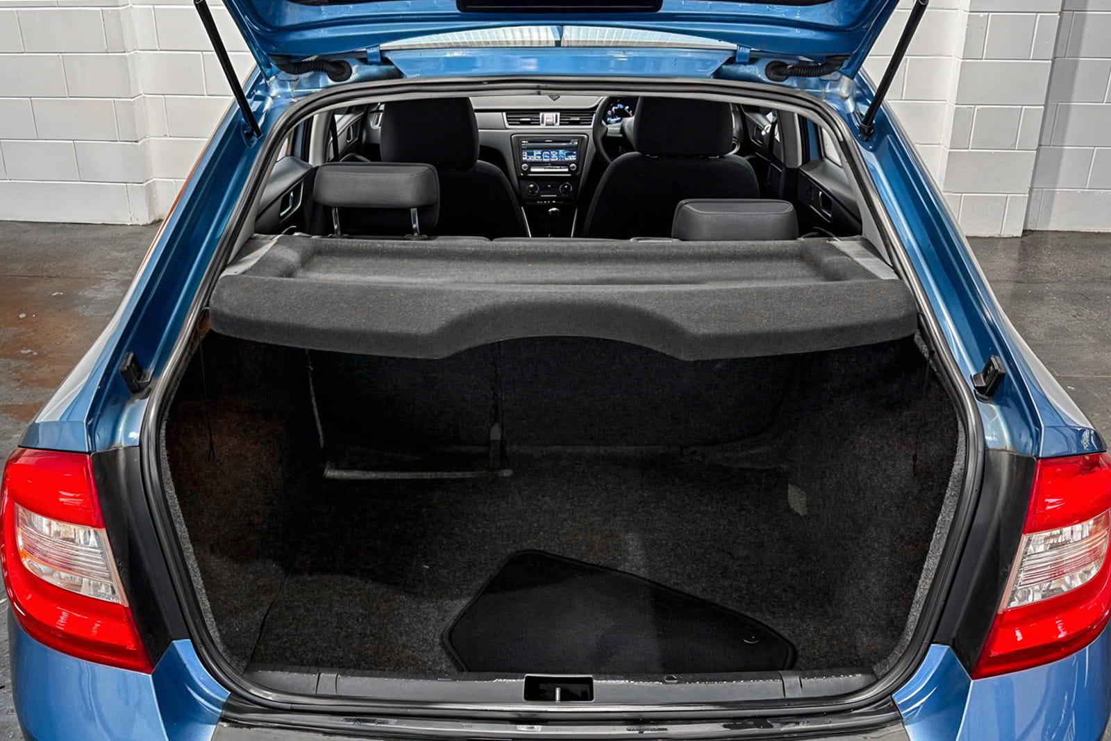 Bagasjeromshylle Skoda Rapid I (NH) 2012 - 2019