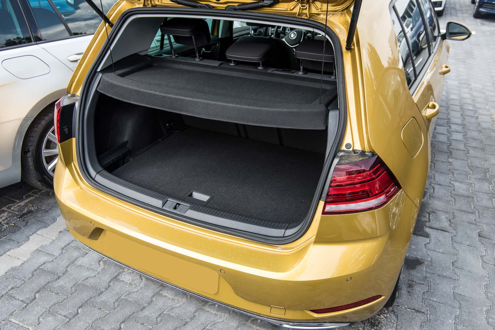 Bagasjeromshylle VW Golf VII (5G) 2012 - 2020 – bilde 3