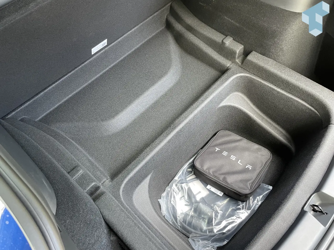 Bagasjeromsmatte bak Tesla Model Y 2020 -> │ nedre bagasjegulv – bilde 2