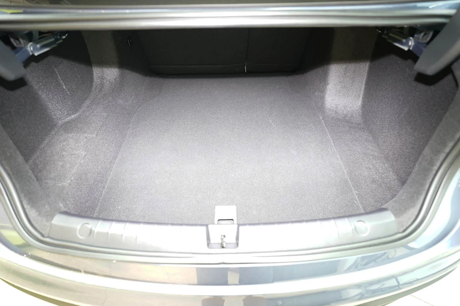 Bagasjeromsmatte BYD Seal 5 DM-i Plug-in Hybrid Sedan 2025 ->