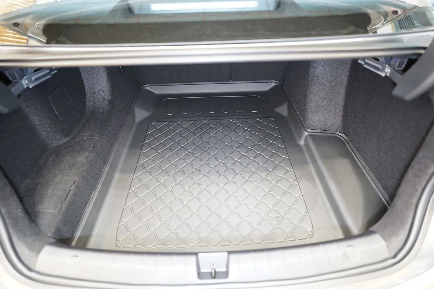 Bagasjeromsmatte BYD Seal 5 DM-i Plug-in Hybrid Sedan 2025 -> – bilde 2