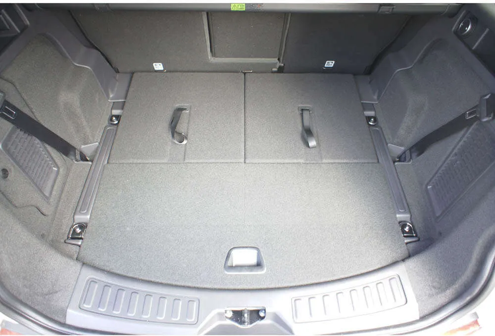 Bagasjeromsmatte Land Rover Discovery Sport L550 2015 -> / Land Rover Discovery Sport L550 Plug-in Hybrid 2015 -> – bilde 2