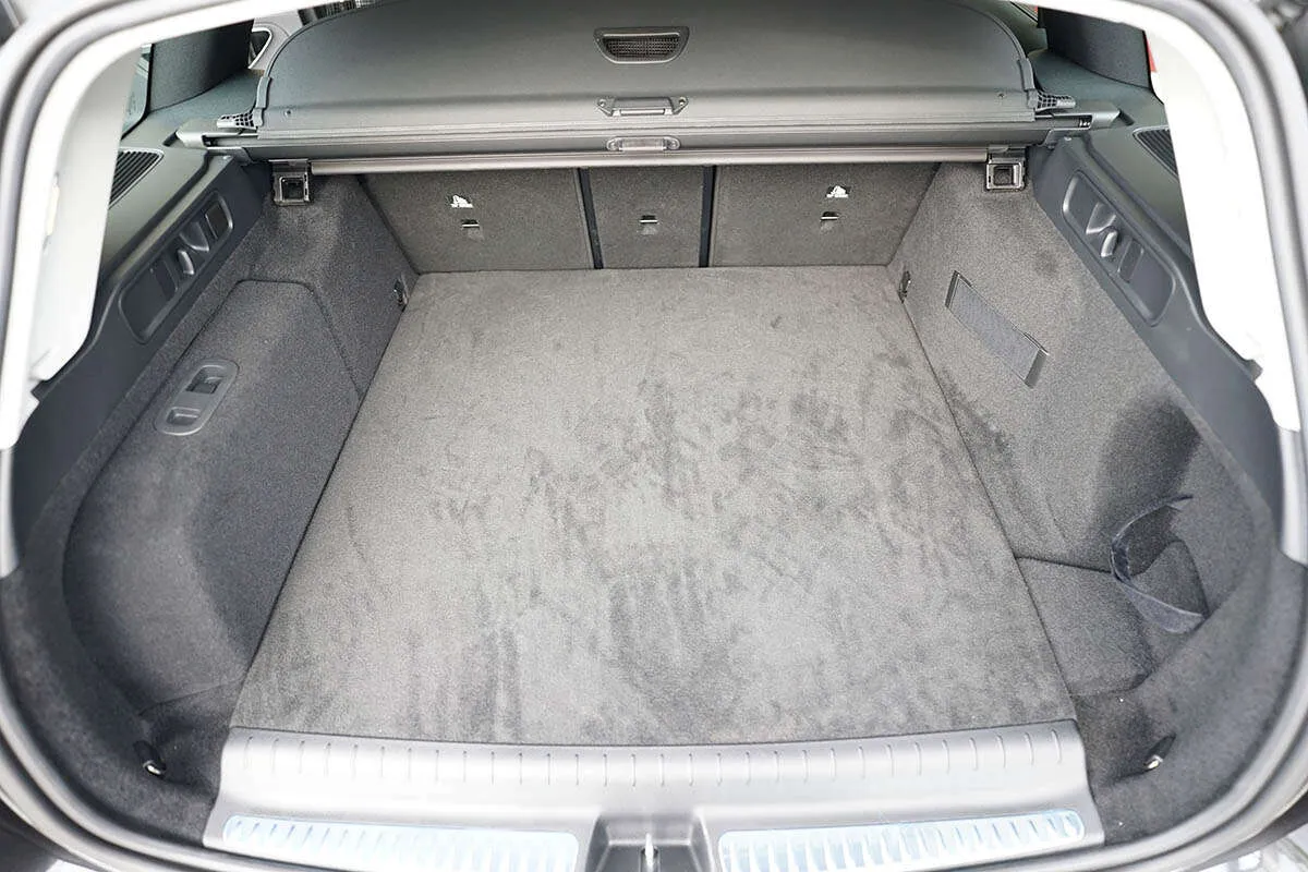 Bagasjeromsmatte Mercedes-Benz C (W206) Plug-in Hybrid Stasjonsvogn 2021 -> – bilde 2