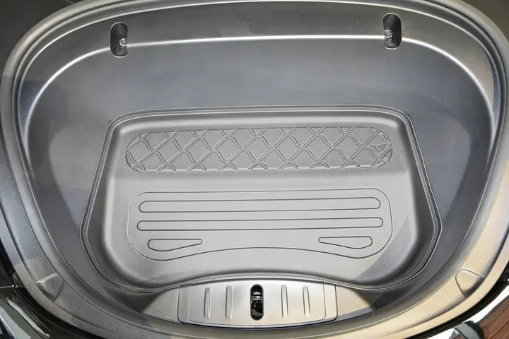 Bagasjeromsmatte Tesla Model 3 2017 - 2025 │ Guardliner Boot Mat – bilde 2