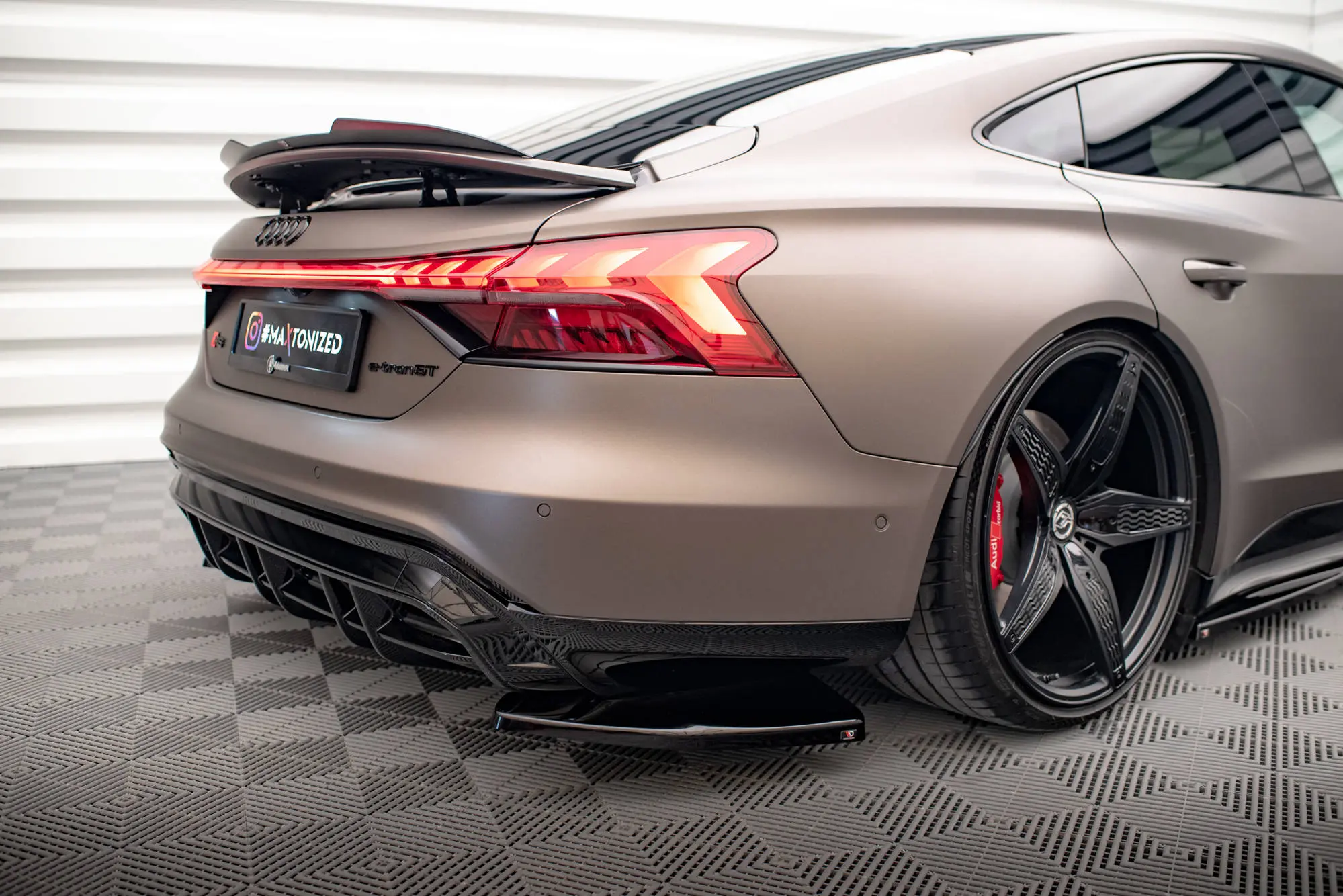Bakfanger side lepper Audi e-tron GT / RS e-tron GT 2020-> – bilde 2