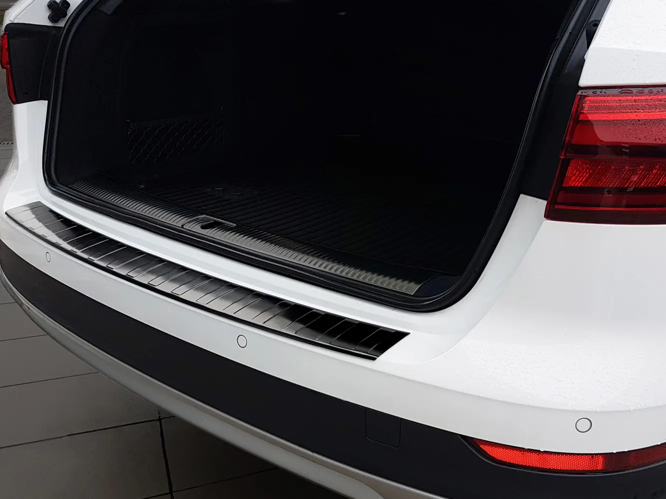 Bakfangerbeskytter A4 Allroad B9 2015 - 2024