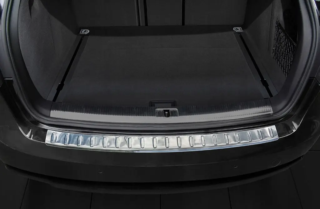 Bakfangerbeskytter Audi A4 B8 Avant Facelift 2011 - 2015