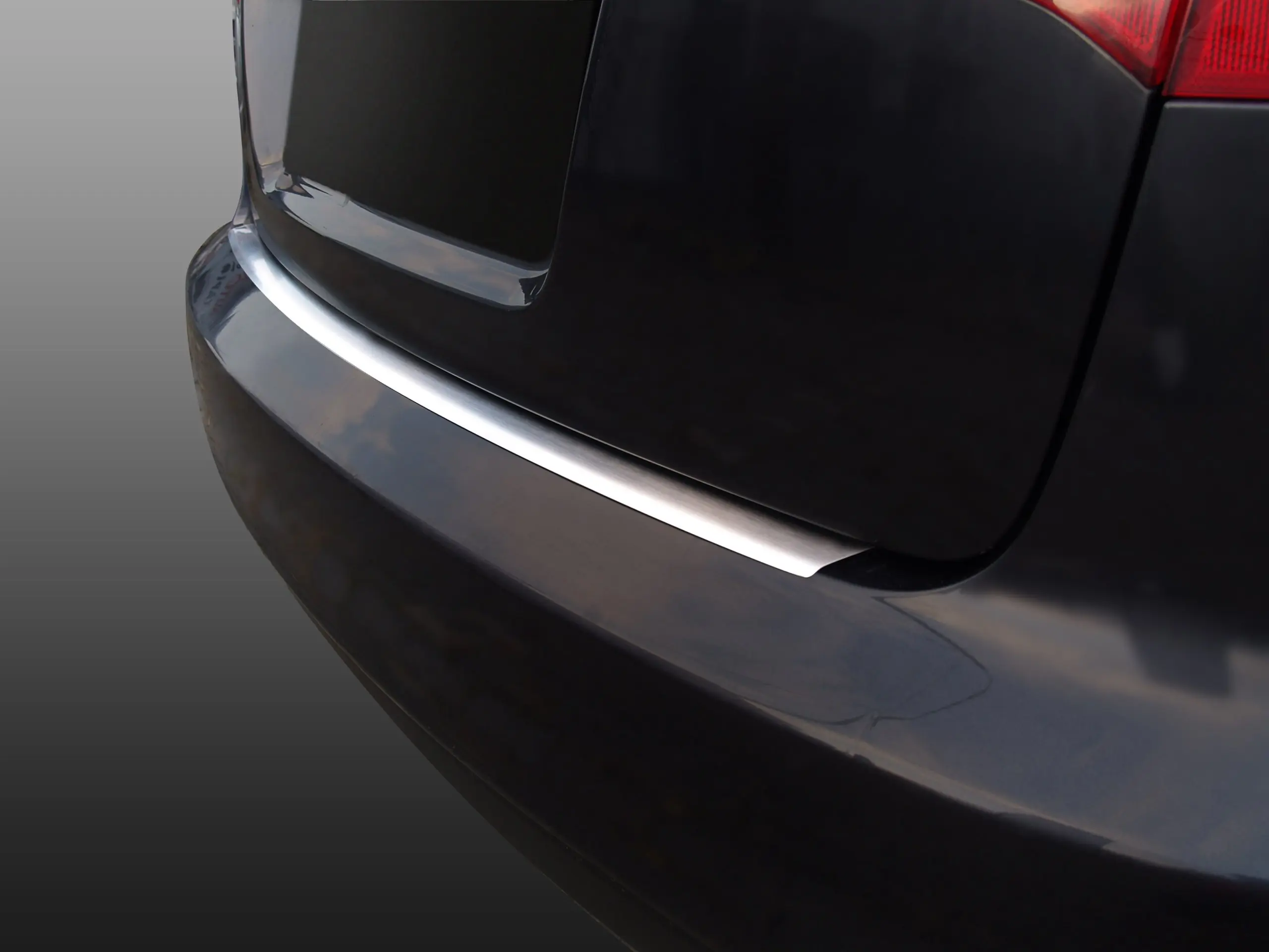 Bakfangerbeskytter Audi A6 C6 Avant 2004 - 2011 – bilde 2