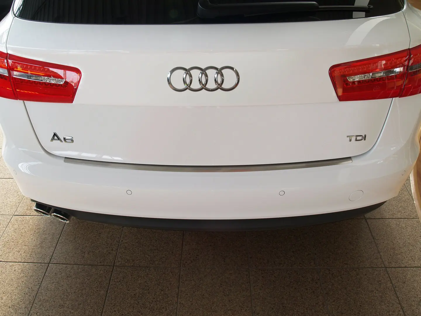 Bakfangerbeskytter Audi A6 C7 Avant 2011 - 2018 – bilde 3