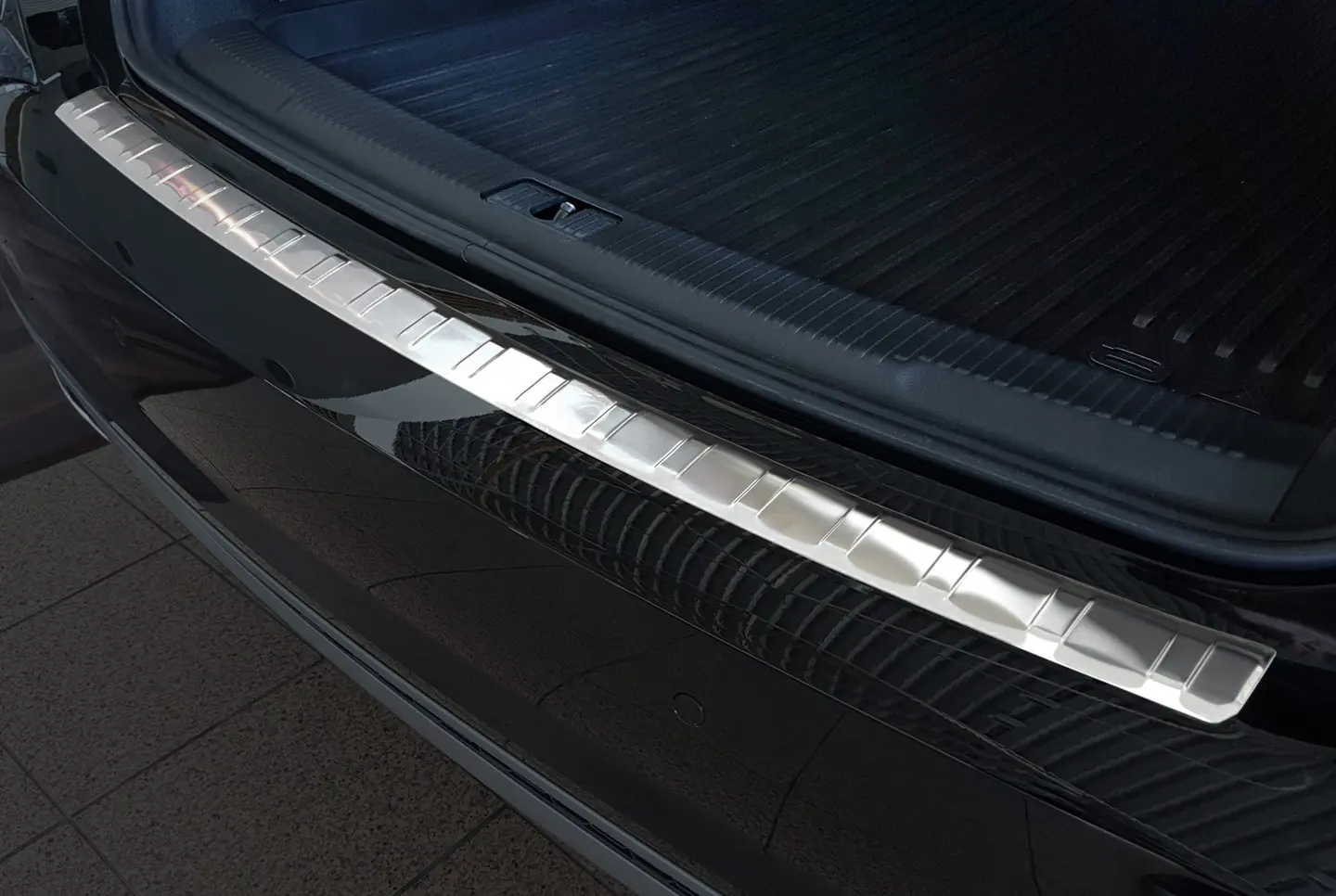 Bakfangerbeskytter Audi A6 C7 Facelift Sedan 2014 - 2018 – bilde 2