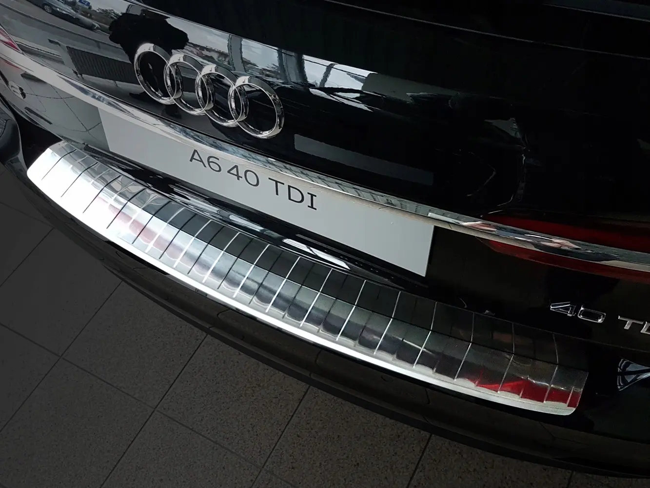 Bakfangerbeskytter Audi A6 C8 Avant 2018 - 2025 – bilde 3
