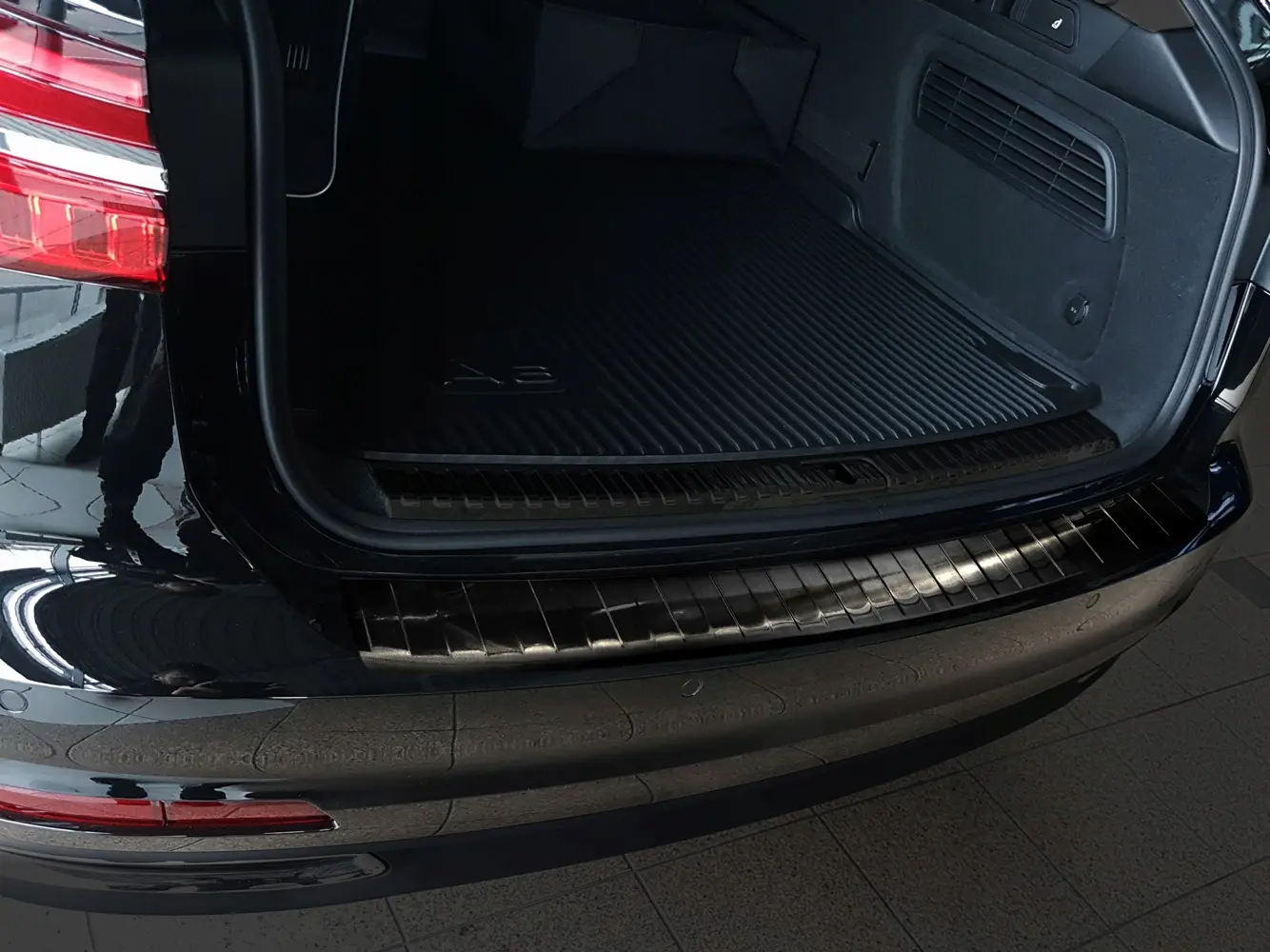 Bakfangerbeskytter Audi A6 C8 Avant 2018 - 2025 – bilde 2