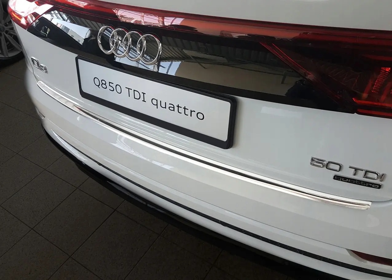 Bakfangerbeskytter Audi Q8 2018-> – bilde 6