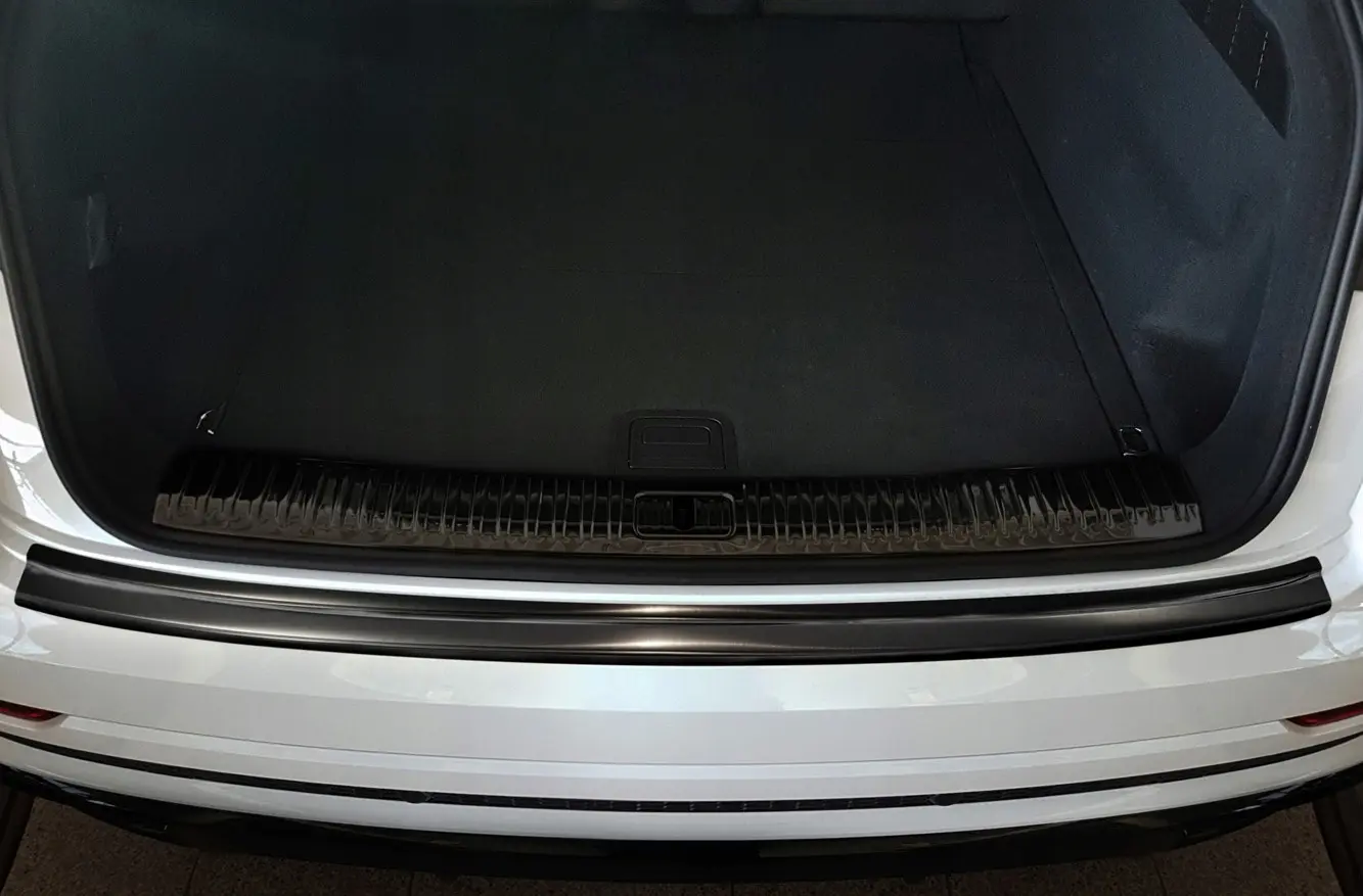 Bakfangerbeskytter Audi Q8 2018->