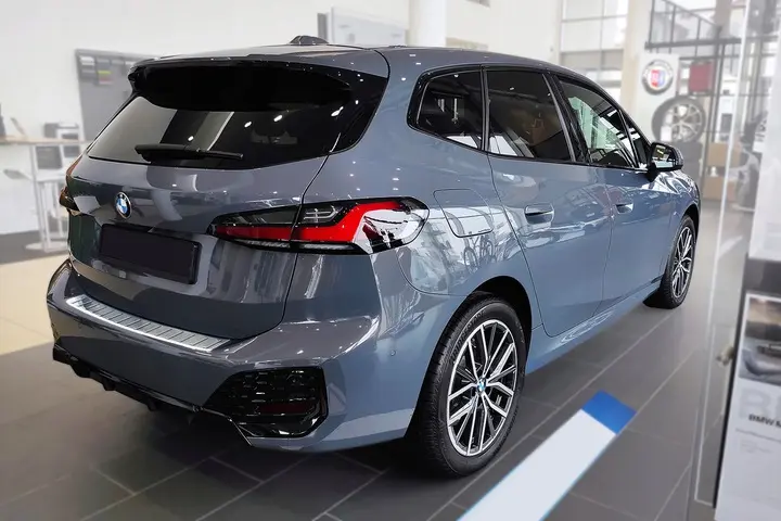 Bakfangerbeskytter BMW 2 Active Tourer (U06) M-Pack 2021 -> – bilde 9