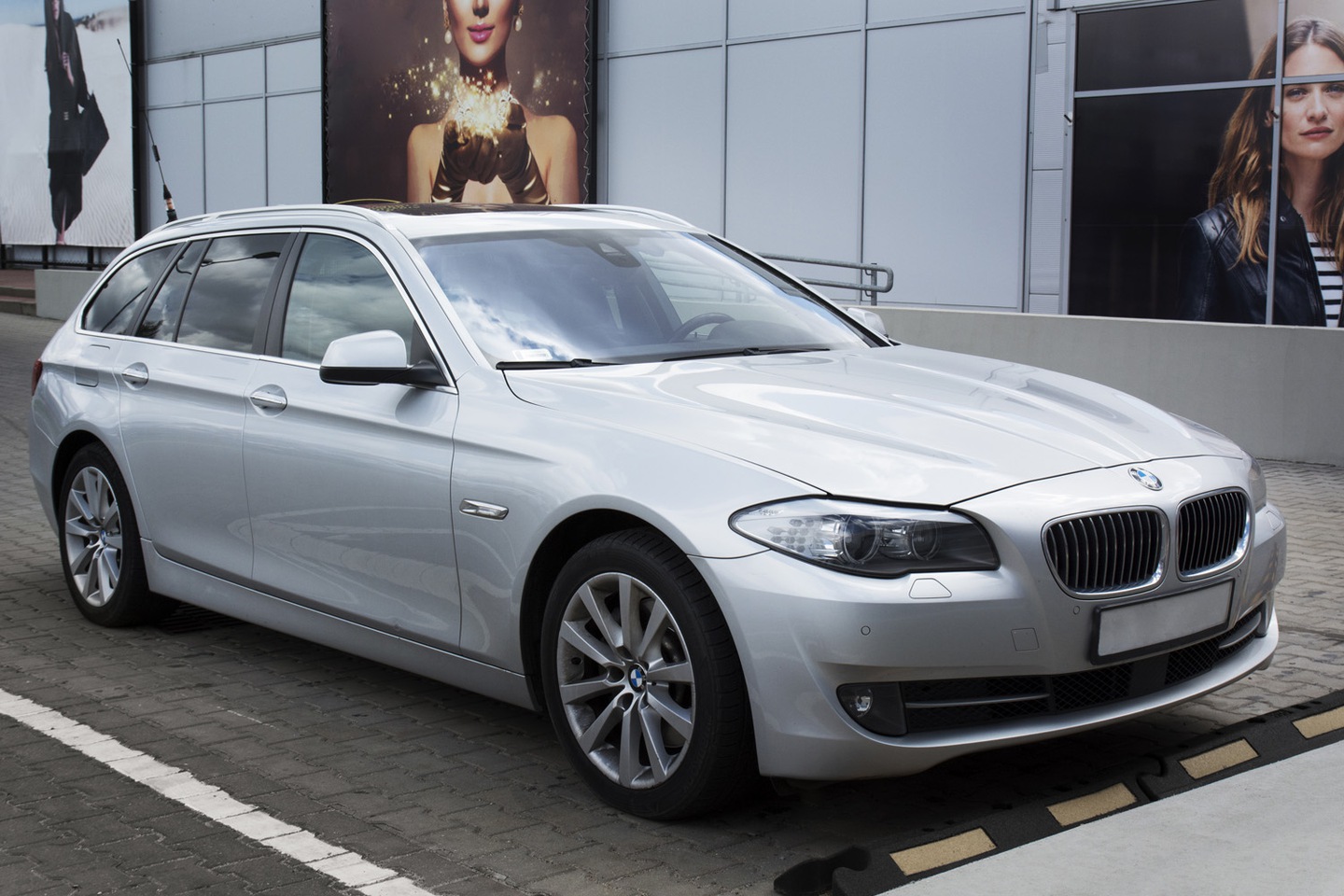 Bakfangerbeskytter BMW 5 (F11) Touring 2010 - 2017 – bilde 8
