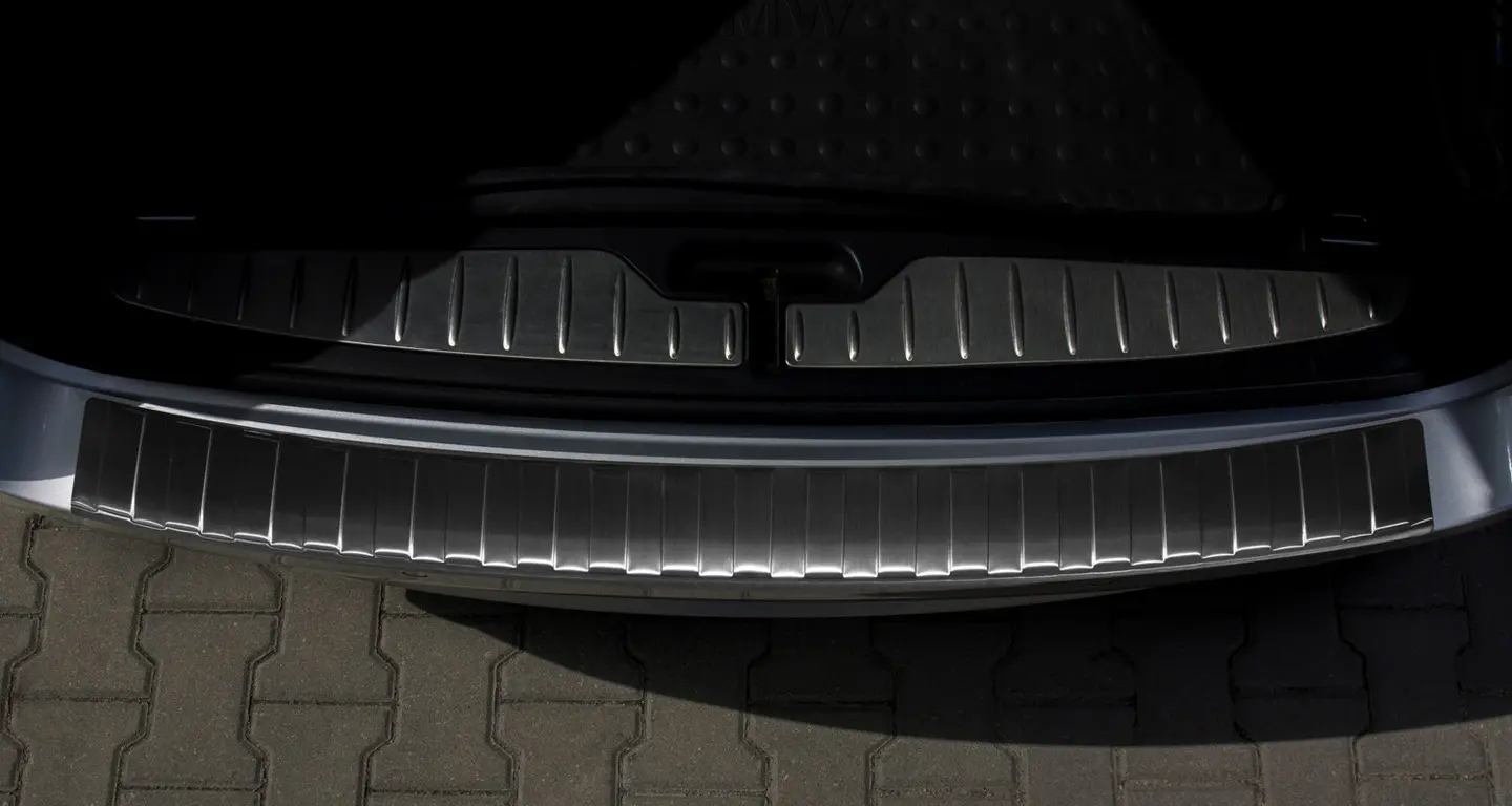 Bakfangerbeskytter BMW 5 (F11) Touring 2010 - 2017 │ Black Edition – bilde 2