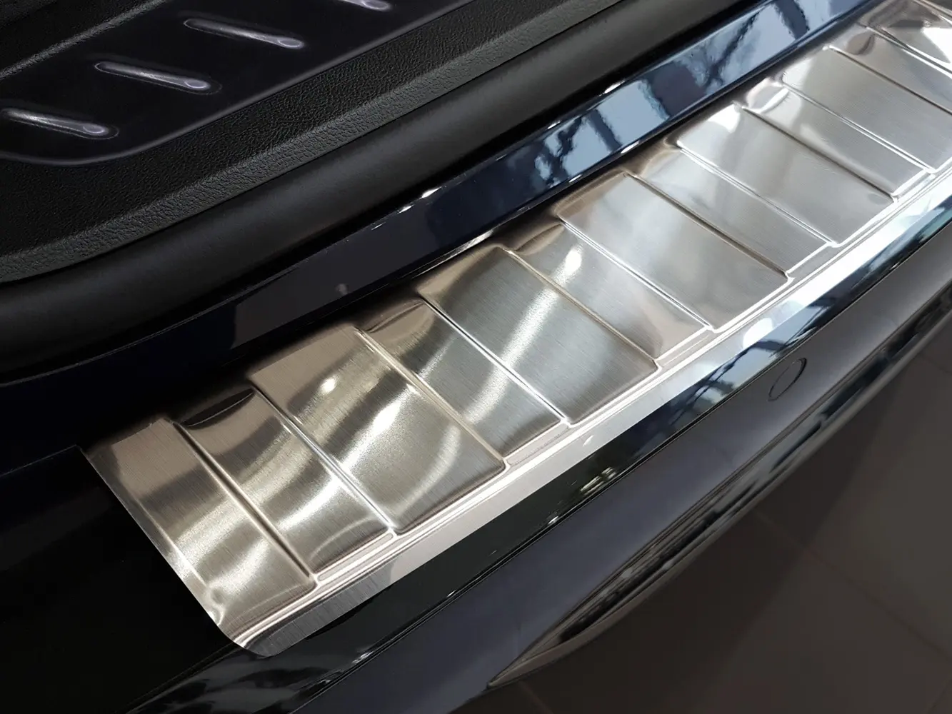 Bakfangerbeskytter BMW 5 (G31) Touring 2017 - 2020 – bilde 3