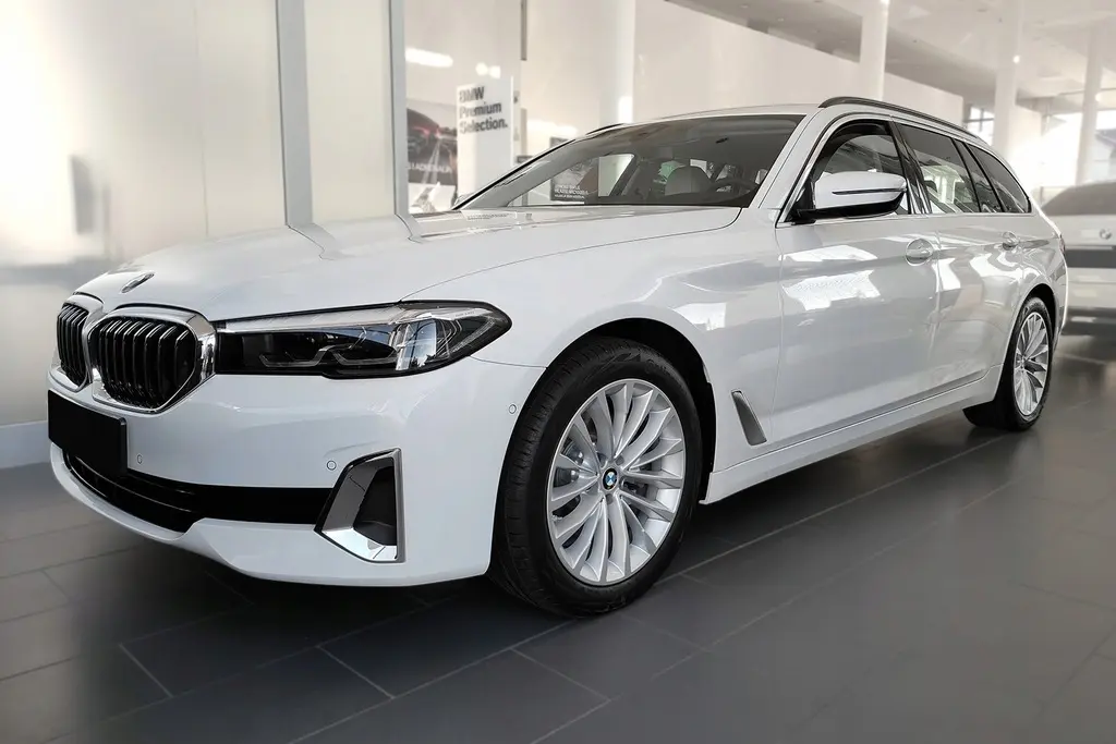 Bakfangerbeskytter BMW 5 (G31) Touring 2020 - 2023 │ Chrome Edition – bilde 9