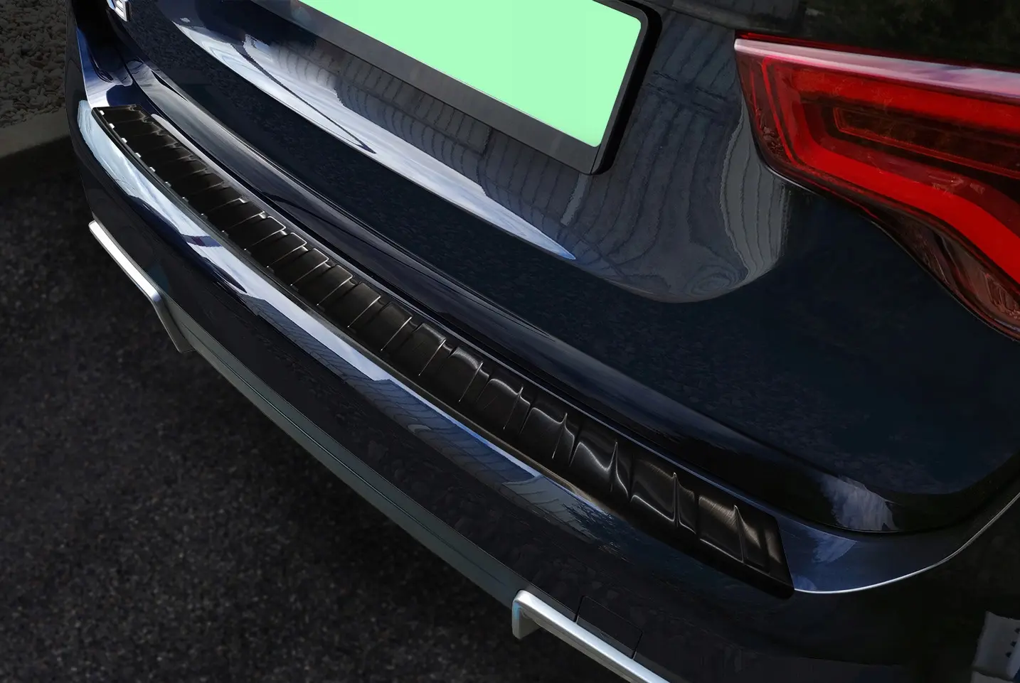 Bakfangerbeskytter BMW iX3 (G08) 2020 – 2025 │ Black Edition