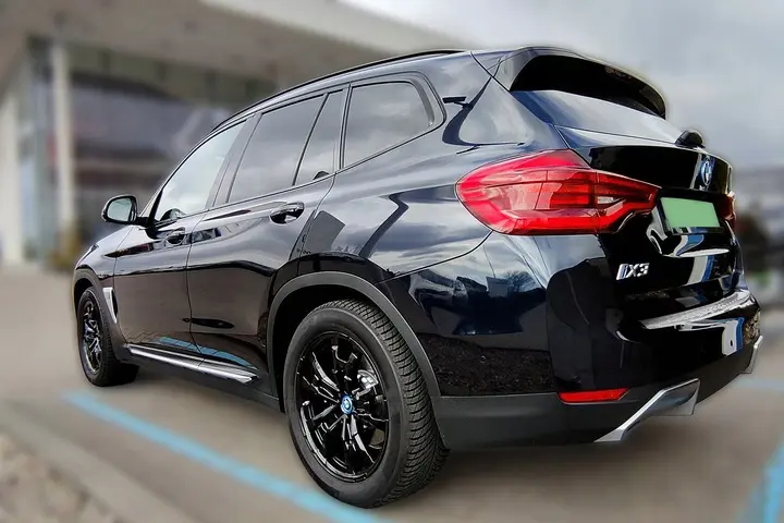 Bakfangerbeskytter BMW iX3 (G08) 2020 – 2025 │ Black Edition – bilde 10
