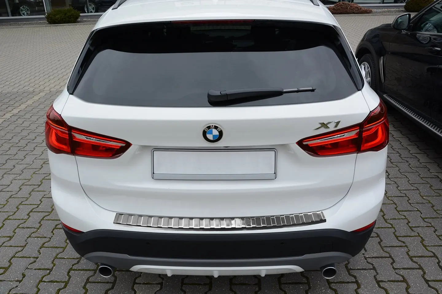 Bakfangerbeskytter BMW X1 (F48) 2015 - 2022 │ Silver Edition – bilde 7